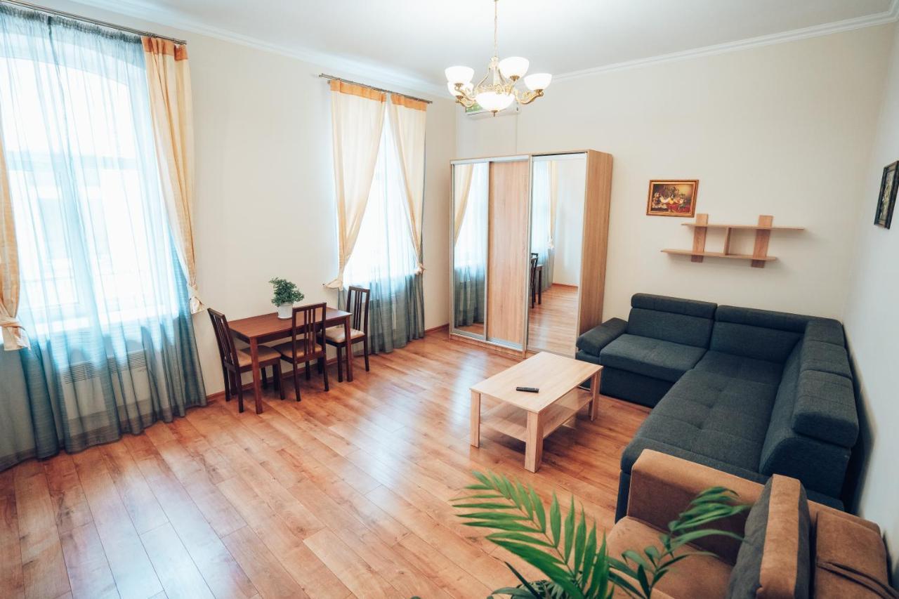 Wonderful Flat On City Center Ужгород Екстер'єр фото